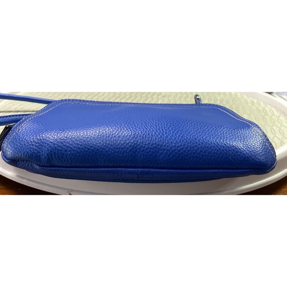 Tignanello Women's Leather Royal Blue Crossbody Purse Tons Pockets 7.5x9x1.5" - Picture 6 of 15